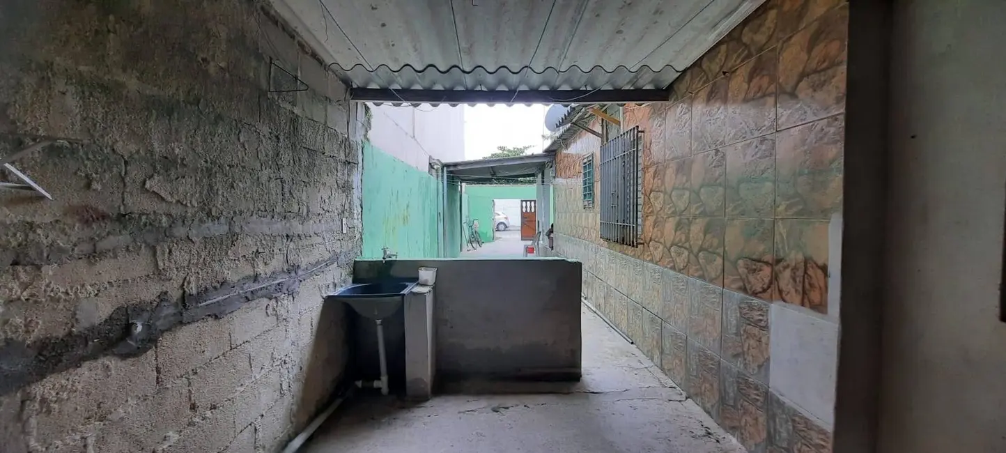 Foto 8 de Casa com 2 quartos à venda, 90m2 em Itanhaem - SP