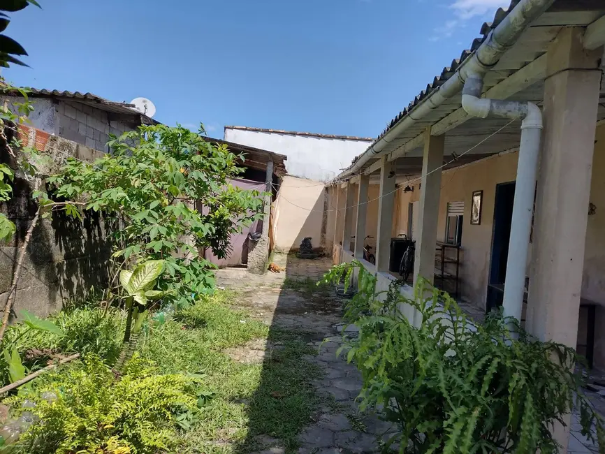 Foto 4 de Casa com 2 quartos à venda, 150m2 em Itanhaem - SP