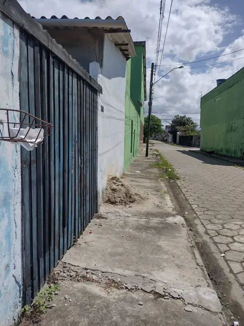 Foto 7 de Casa com 2 quartos à venda, 150m2 em Itanhaem - SP