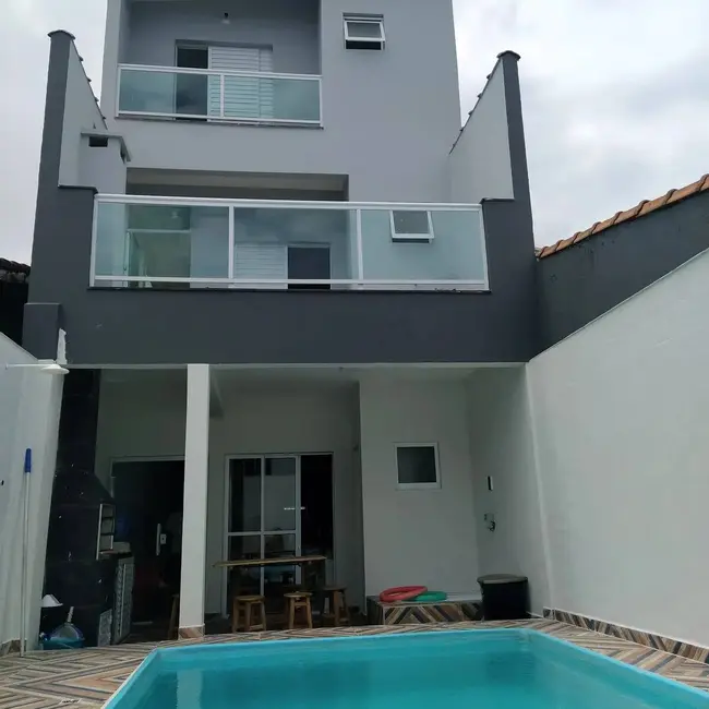 Casa com 2 quartos à venda, 130m2 em Itanhaem - SP - imagem 2 Foto 2 de Casa com 2 quartos à venda, 130m2 em Itanhaem - SP