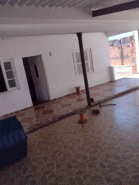 Casa com 2 quartos à venda, 84m2 em Itanhaem - SP - imagem 3 Foto 3 de Casa com 2 quartos à venda, 84m2 em Itanhaem - SP