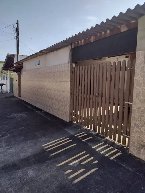 Casa com 2 quartos à venda, 84m2 em Itanhaem - SP - imagem 1 Foto 1 de Casa com 2 quartos à venda, 84m2 em Itanhaem - SP