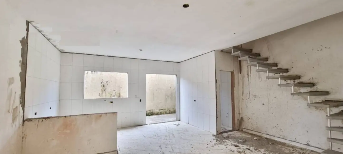 Casa de Condomínio com 2 quartos à venda, 75m2 em Itanhaem - SP - imagem 6 Foto 6 de Casa de Condomínio com 2 quartos à venda, 75m2 em Itanhaem - SP