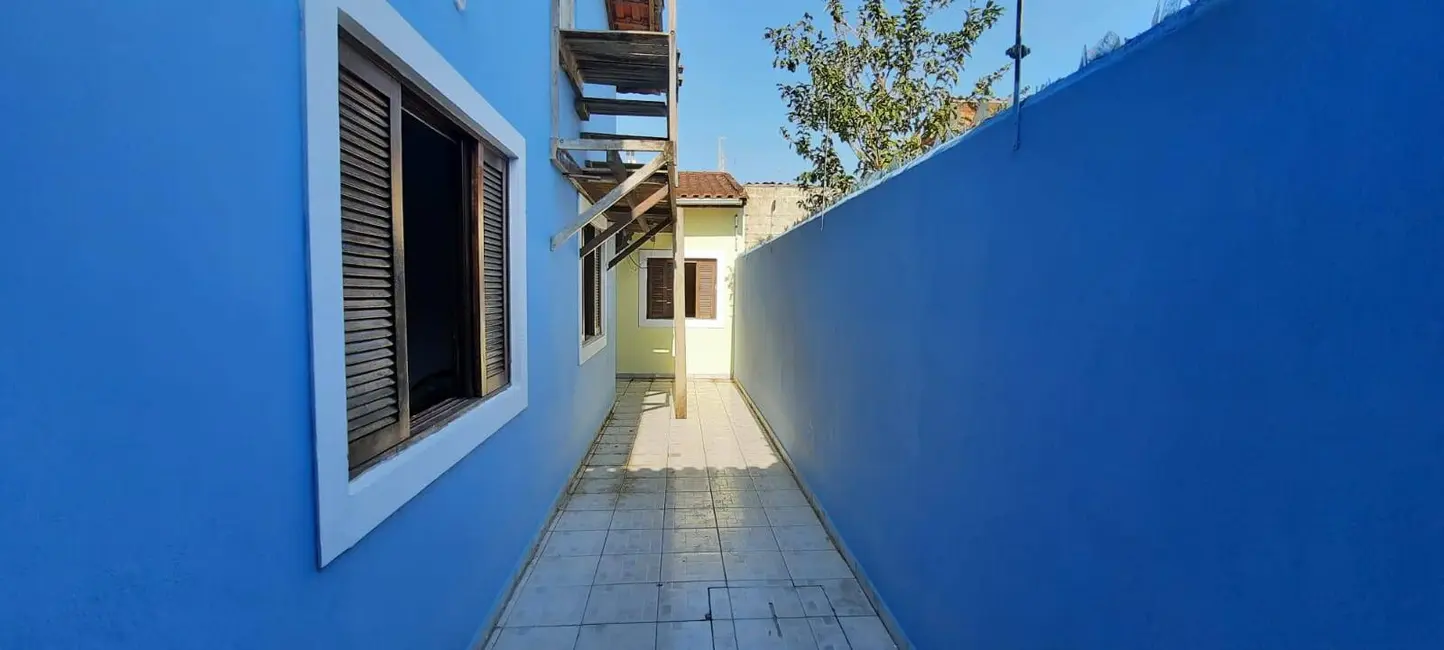 Foto 5 de Casa com 4 quartos à venda, 160m2 em Itanhaem - SP