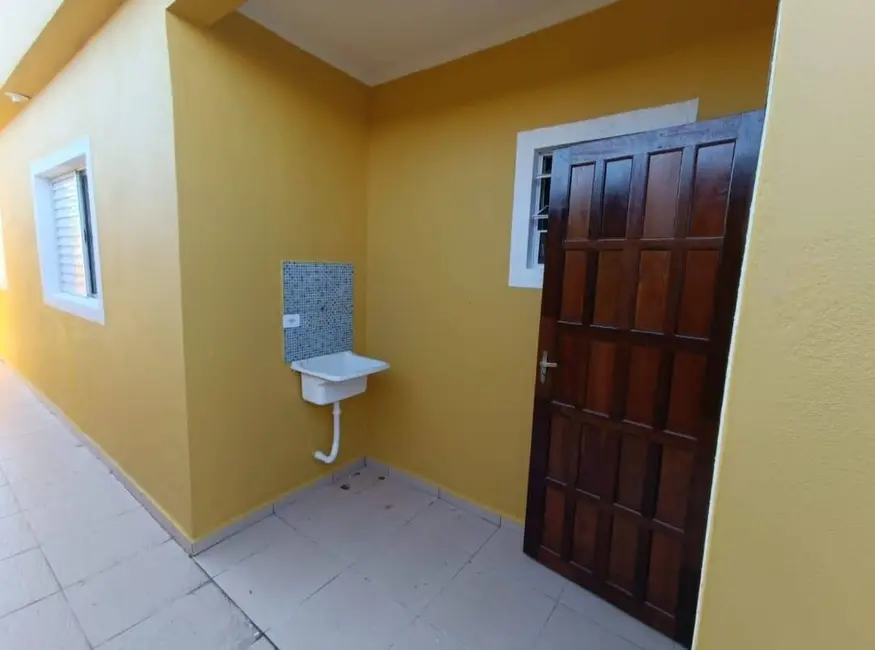 Casa com 2 quartos à venda, 68m2 em Itanhaem - SP - imagem 8 Foto 8 de Casa com 2 quartos à venda, 68m2 em Itanhaem - SP