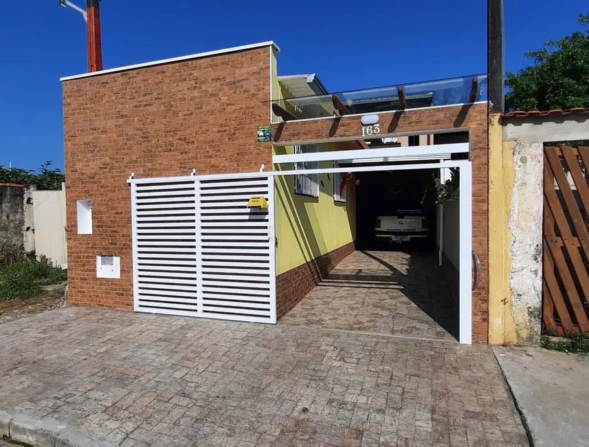 Foto 1 de Casa com 2 quartos à venda, 190m2 em Itanhaem - SP