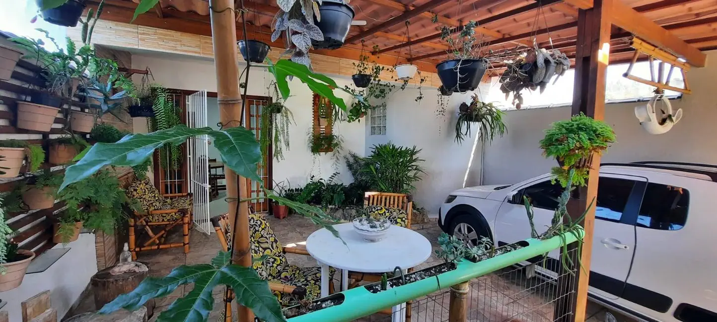 Foto 3 de Casa com 2 quartos à venda, 190m2 em Itanhaem - SP