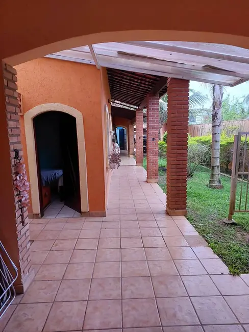 Foto 5 de Casa com 4 quartos à venda, 380m2 em Itanhaem - SP