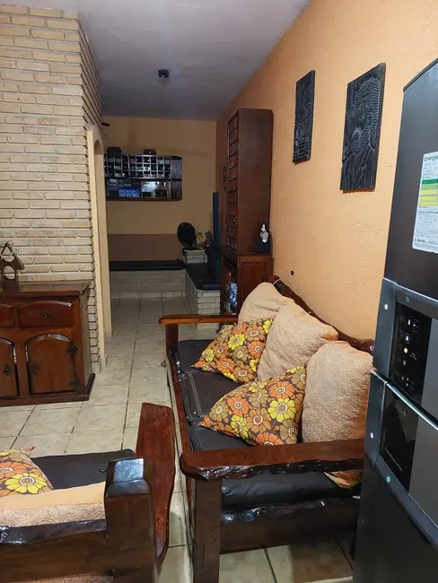 Foto 9 de Casa com 4 quartos à venda, 380m2 em Itanhaem - SP
