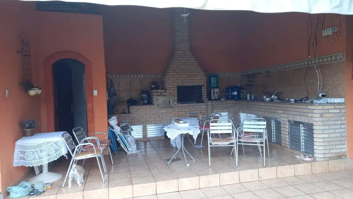 Foto 3 de Casa com 4 quartos à venda, 380m2 em Itanhaem - SP