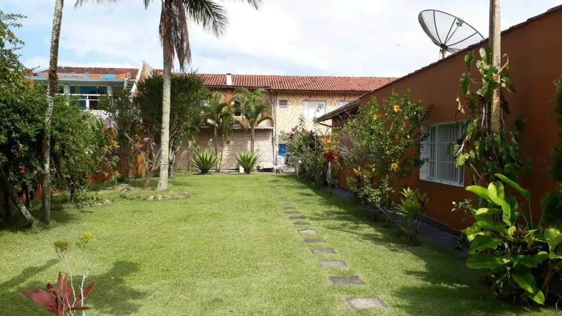 Pousada com 10 quartos à venda, 486m2 em Itanhaem - SP - imagem 8 Foto 8 de Pousada com 10 quartos à venda, 486m2 em Itanhaem - SP