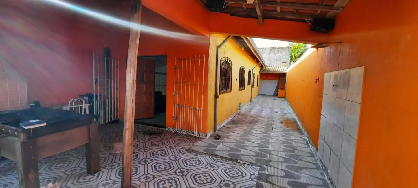 Foto 6 de Casa com 2 quartos à venda, 91m2 em Itanhaem - SP