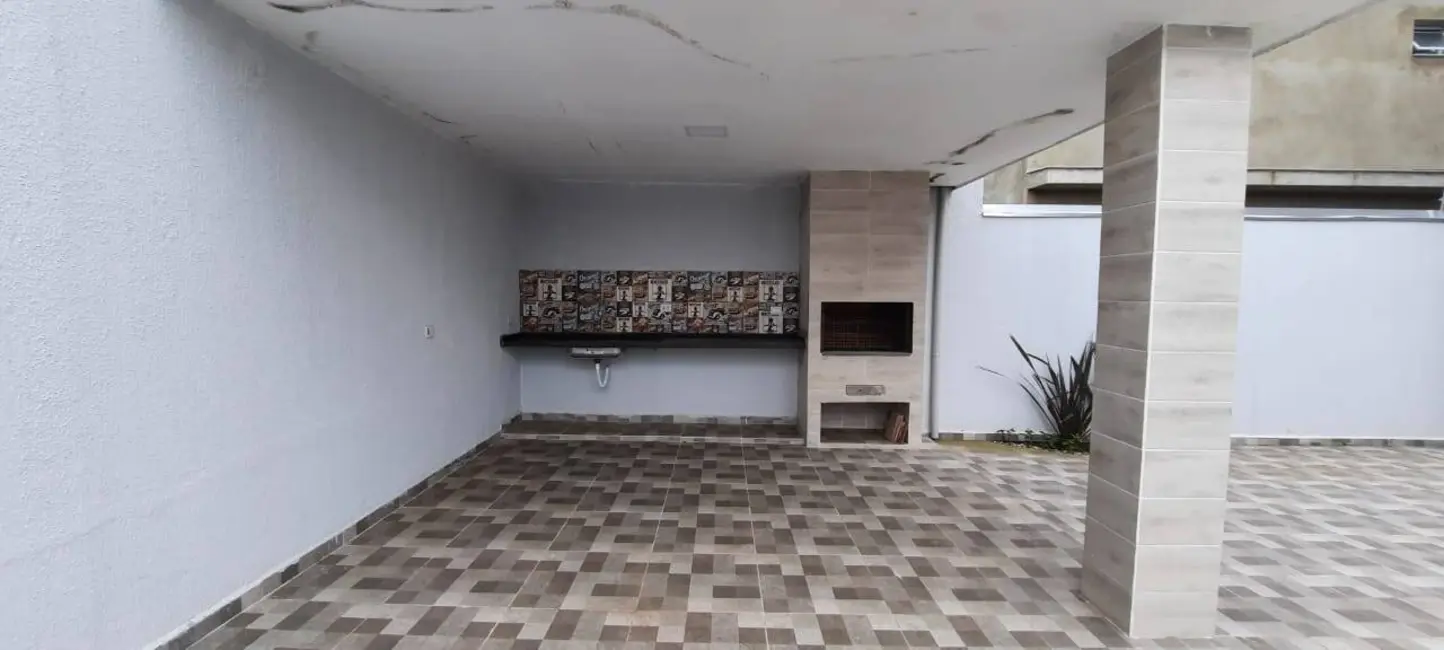 Foto 8 de Casa com 4 quartos à venda, 310m2 em Itanhaem - SP