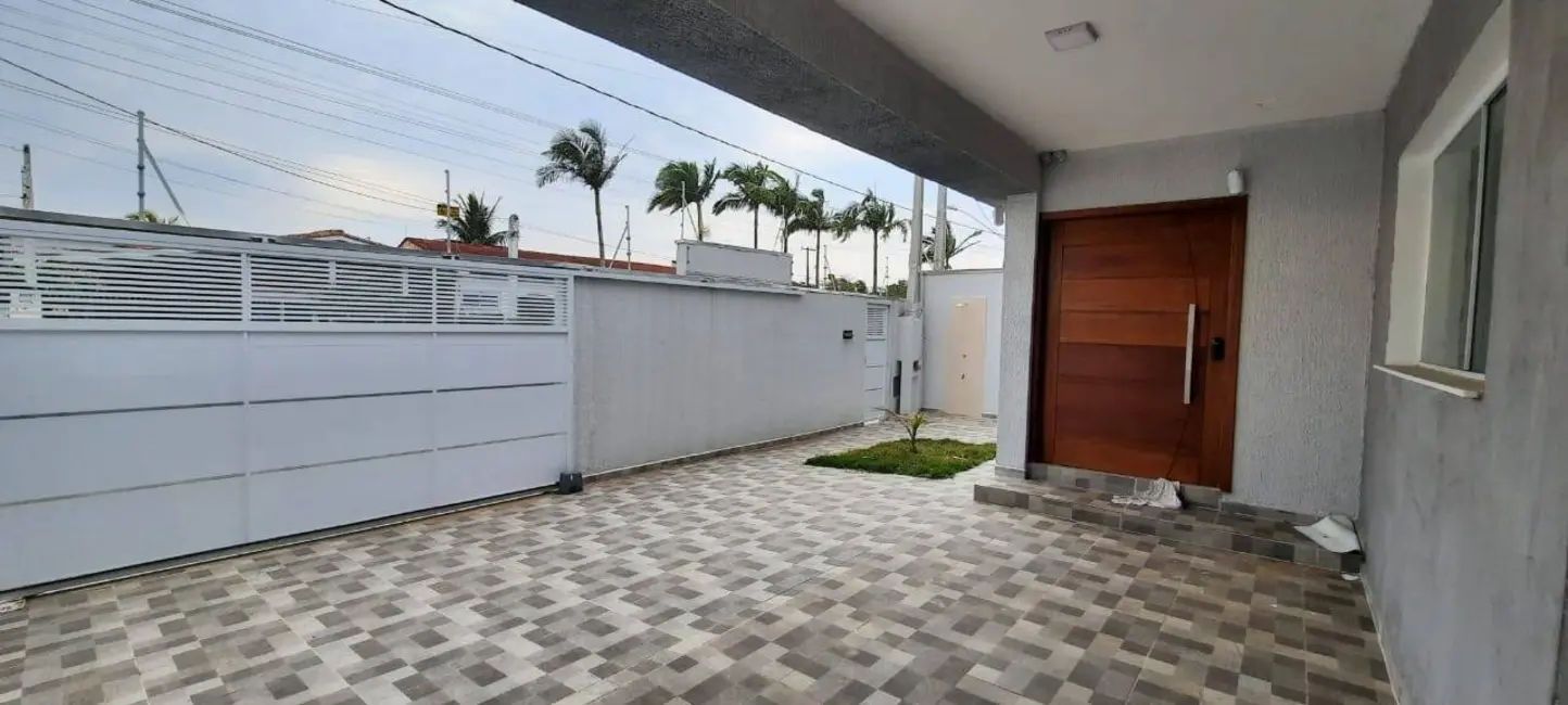 Foto 5 de Casa com 4 quartos à venda, 310m2 em Itanhaem - SP