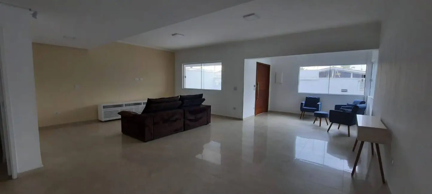 Foto 9 de Casa com 4 quartos à venda, 310m2 em Itanhaem - SP