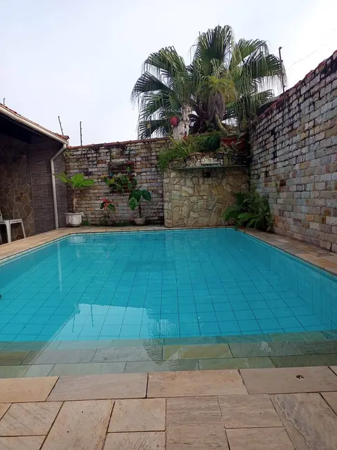 Foto 7 de Casa com 4 quartos à venda, 167m2 em Itanhaem - SP