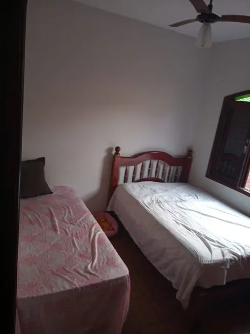 Foto 8 de Casa com 4 quartos à venda, 167m2 em Itanhaem - SP