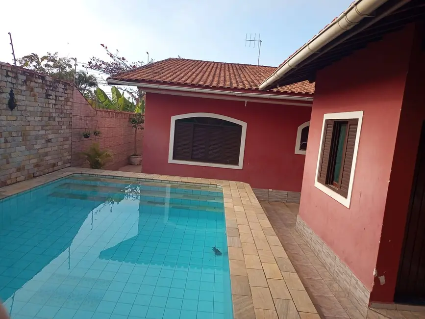 Foto 1 de Casa com 4 quartos à venda, 167m2 em Itanhaem - SP