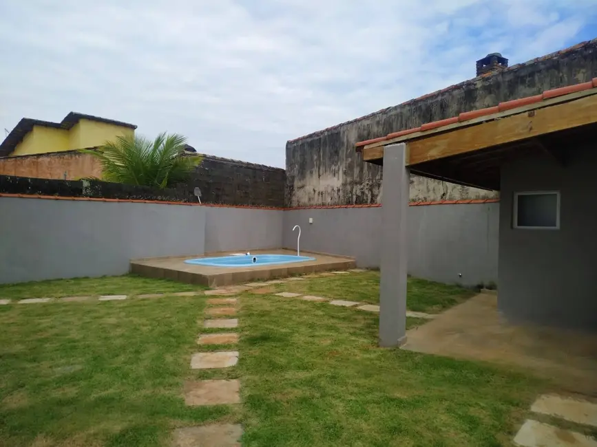 Foto 1 de Casa com 2 quartos à venda, 78m2 em Itanhaem - SP