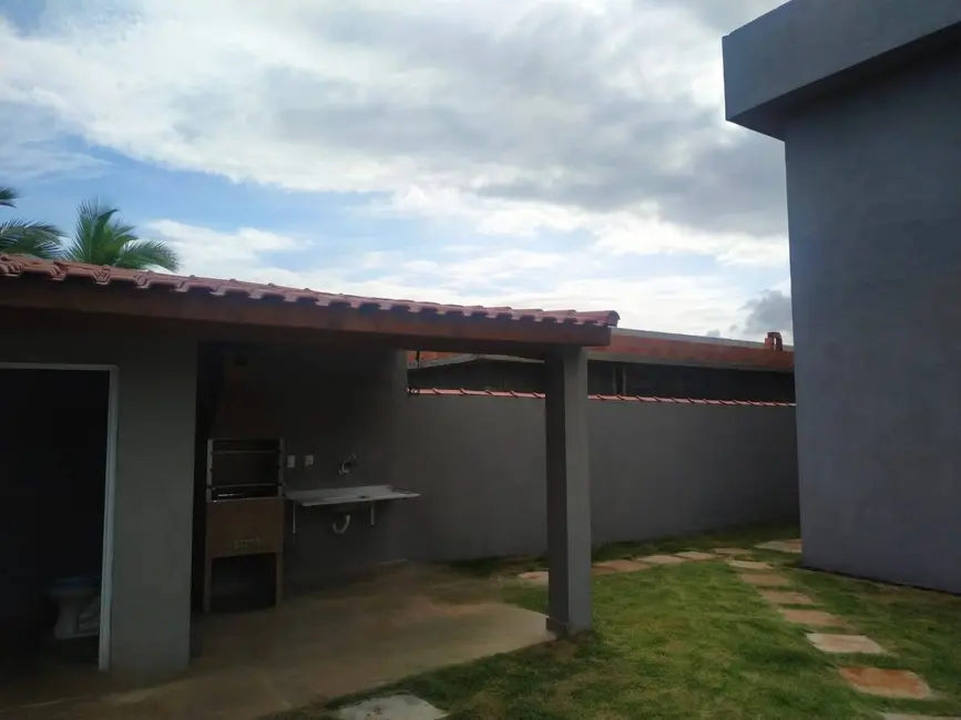 Foto 8 de Casa com 2 quartos à venda, 78m2 em Itanhaem - SP