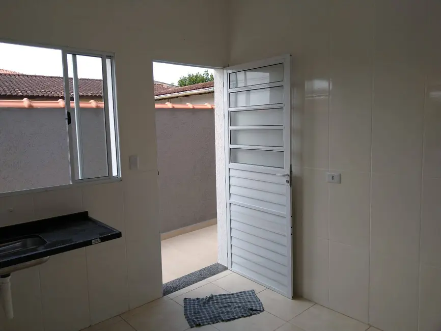 Foto 7 de Casa com 2 quartos à venda, 58m2 em Itanhaem - SP