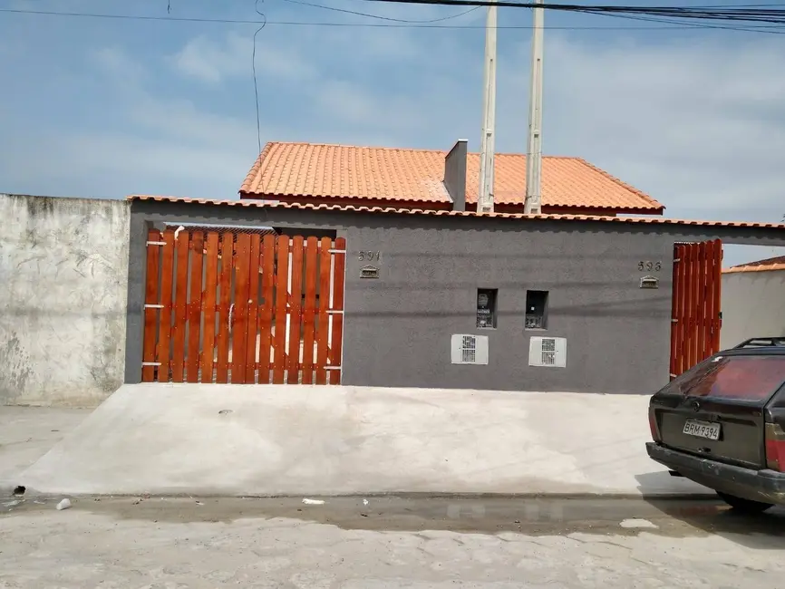 Foto 1 de Casa com 2 quartos à venda, 58m2 em Itanhaem - SP