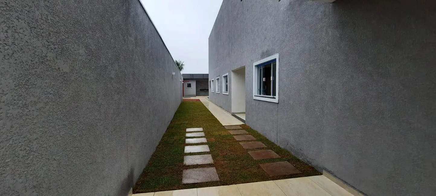 Foto 3 de Casa com 3 quartos à venda, 138m2 em Itanhaem - SP