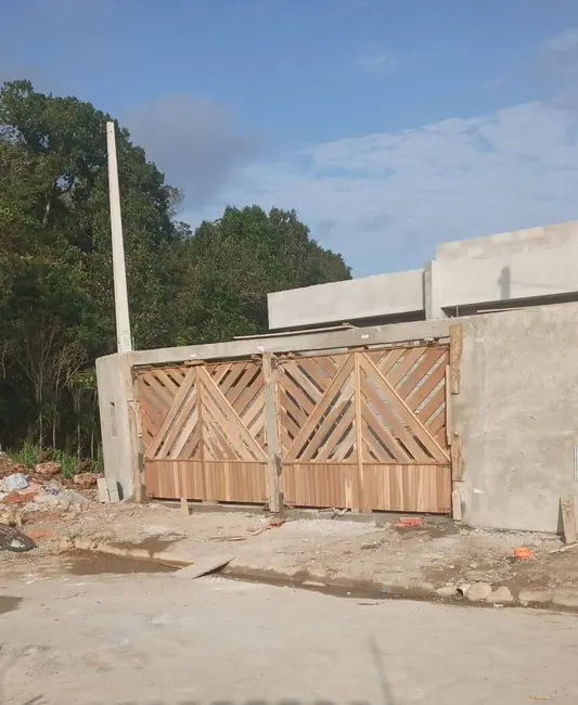 Foto 1 de Casa com 2 quartos à venda, 58m2 em Itanhaem - SP