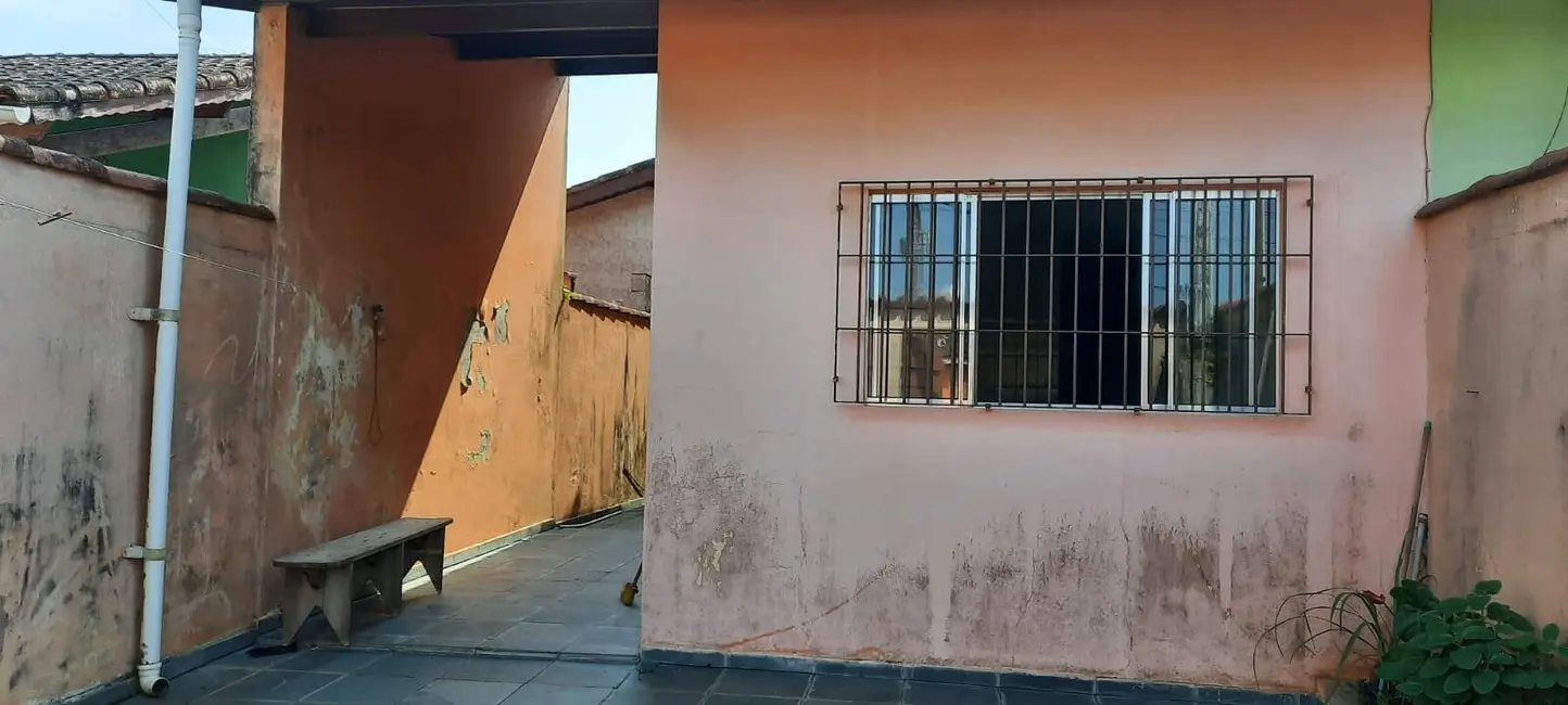 Foto 5 de Casa com 2 quartos à venda, 58m2 em Itanhaem - SP