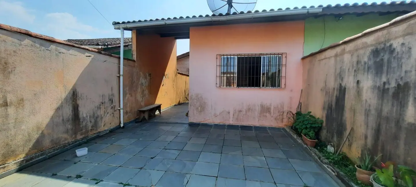 Foto 4 de Casa com 2 quartos à venda, 58m2 em Itanhaem - SP