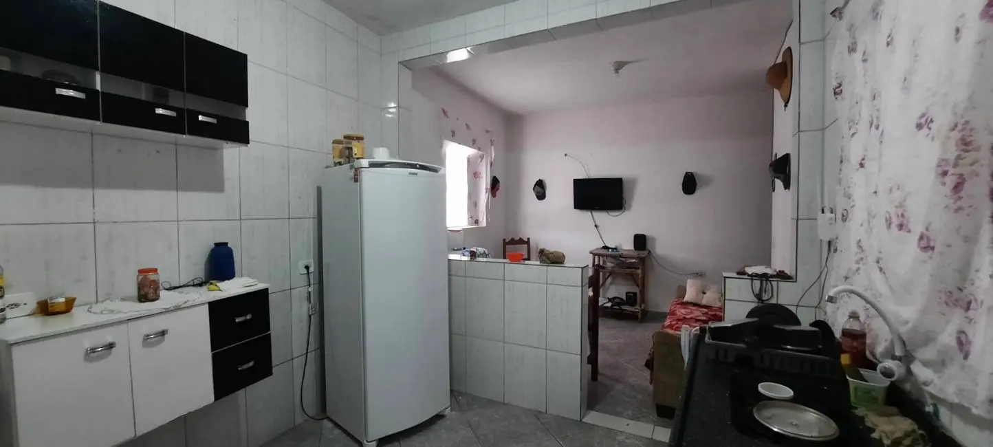 Foto 5 de Casa com 2 quartos à venda, 33m2 em Itanhaem - SP