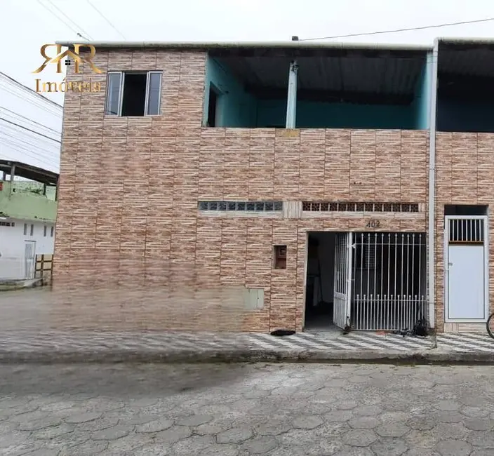 Foto 2 de Casa com 2 quartos à venda, 33m2 em Itanhaem - SP