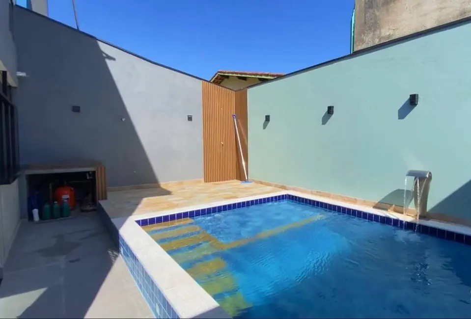 Foto 9 de Casa com 3 quartos à venda, 110m2 em Itanhaem - SP