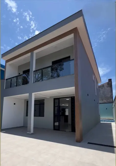 Foto 1 de Casa com 3 quartos à venda, 110m2 em Itanhaem - SP