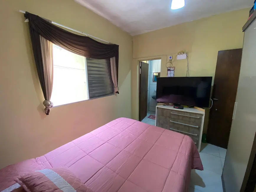 Casa com 1 quarto à venda, 60m2 em Itanhaem - SP - imagem 9 Foto 9 de Casa com 1 quarto à venda, 60m2 em Itanhaem - SP