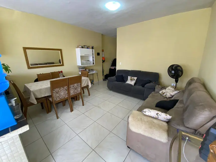 Casa com 1 quarto à venda, 60m2 em Itanhaem - SP - imagem 4 Foto 4 de Casa com 1 quarto à venda, 60m2 em Itanhaem - SP