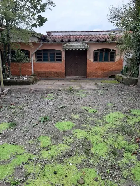 Foto 2 de Casa com 2 quartos à venda, 150m2 em Itanhaem - SP