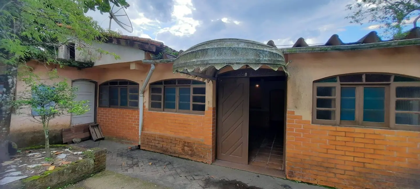 Foto 3 de Casa com 2 quartos à venda, 150m2 em Itanhaem - SP