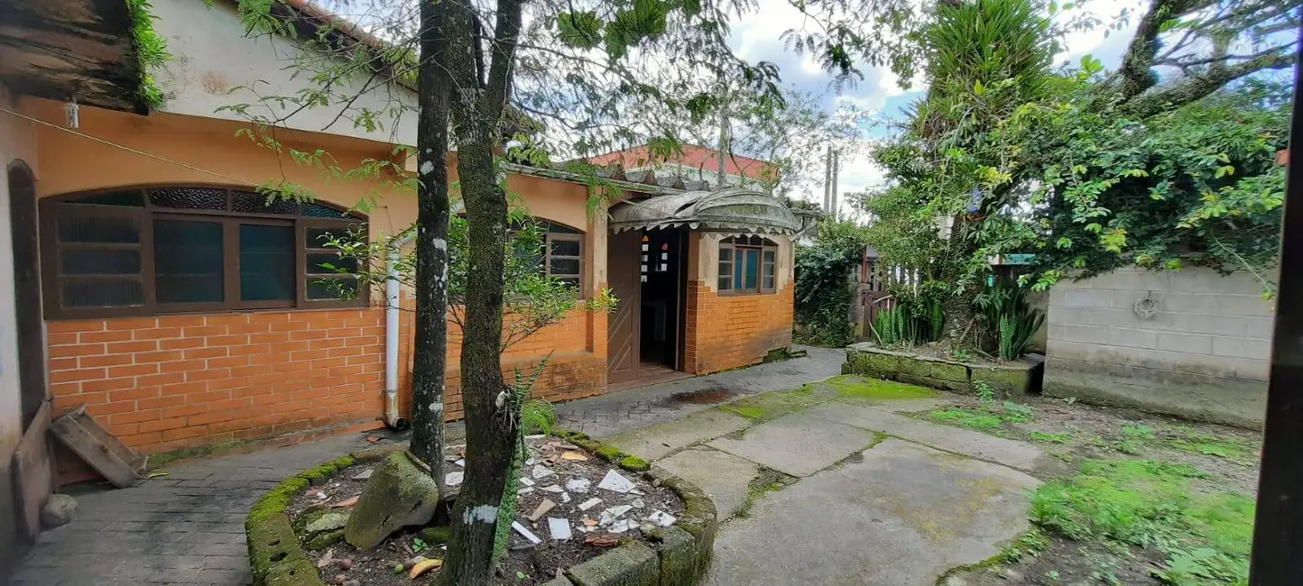 Foto 1 de Casa com 2 quartos à venda, 150m2 em Itanhaem - SP