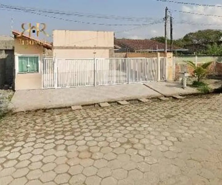 Foto 2 de Casa de Condomínio com 2 quartos à venda, 150m2 em Itanhaem - SP