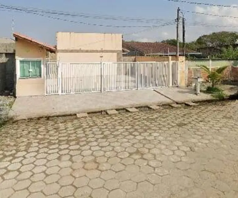 Casa de Condomínio com 2 quartos à venda, 150m2 em Itanhaem - SP - imagem 2 Foto 2 de Casa de Condomínio com 2 quartos à venda, 150m2 em Itanhaem - SP