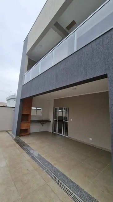 Foto 6 de Casa com 5 quartos à venda, 243m2 em Itanhaem - SP