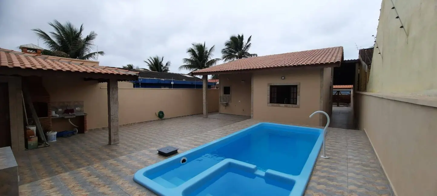 Foto 3 de Casa com 3 quartos à venda, 107m2 em Itanhaem - SP