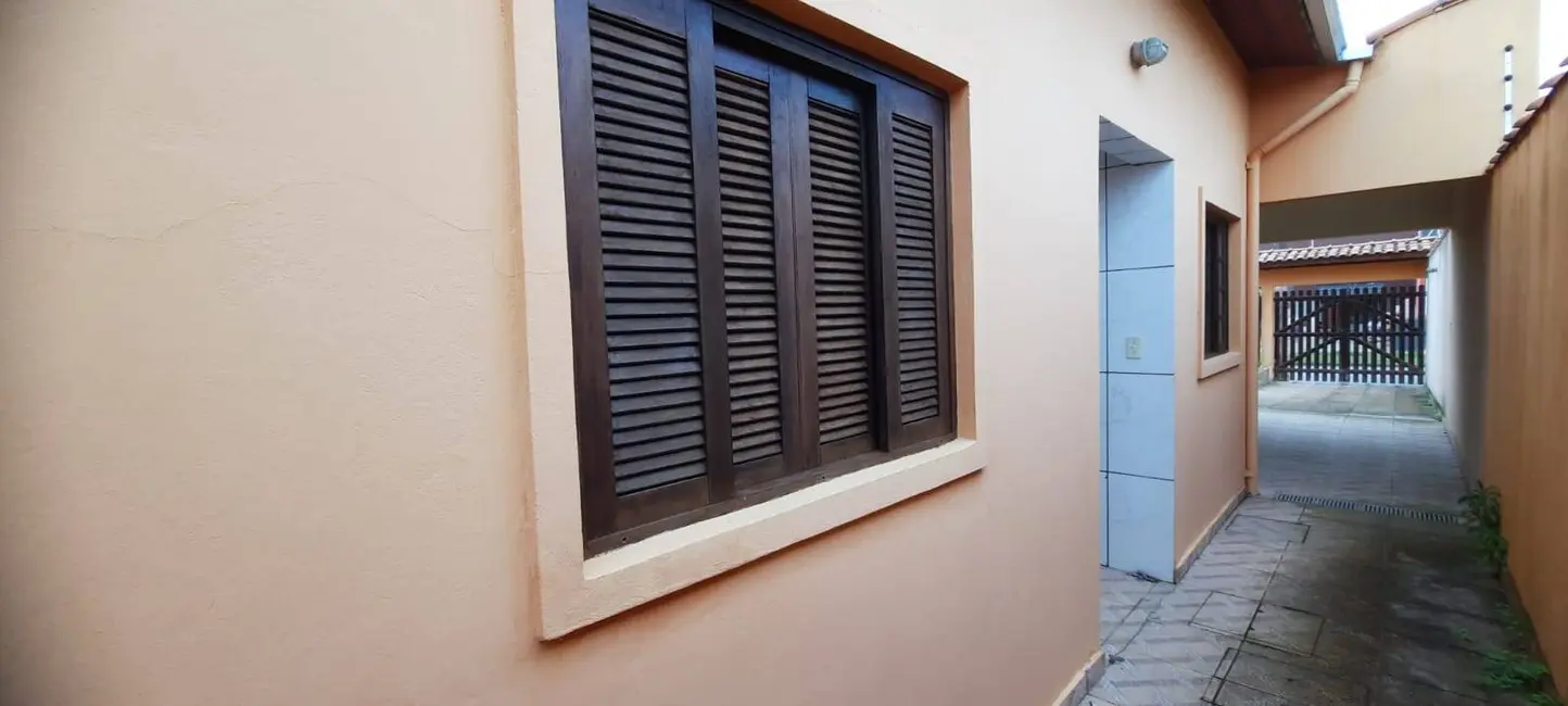 Foto 6 de Casa com 2 quartos à venda, 82m2 em Itanhaem - SP
