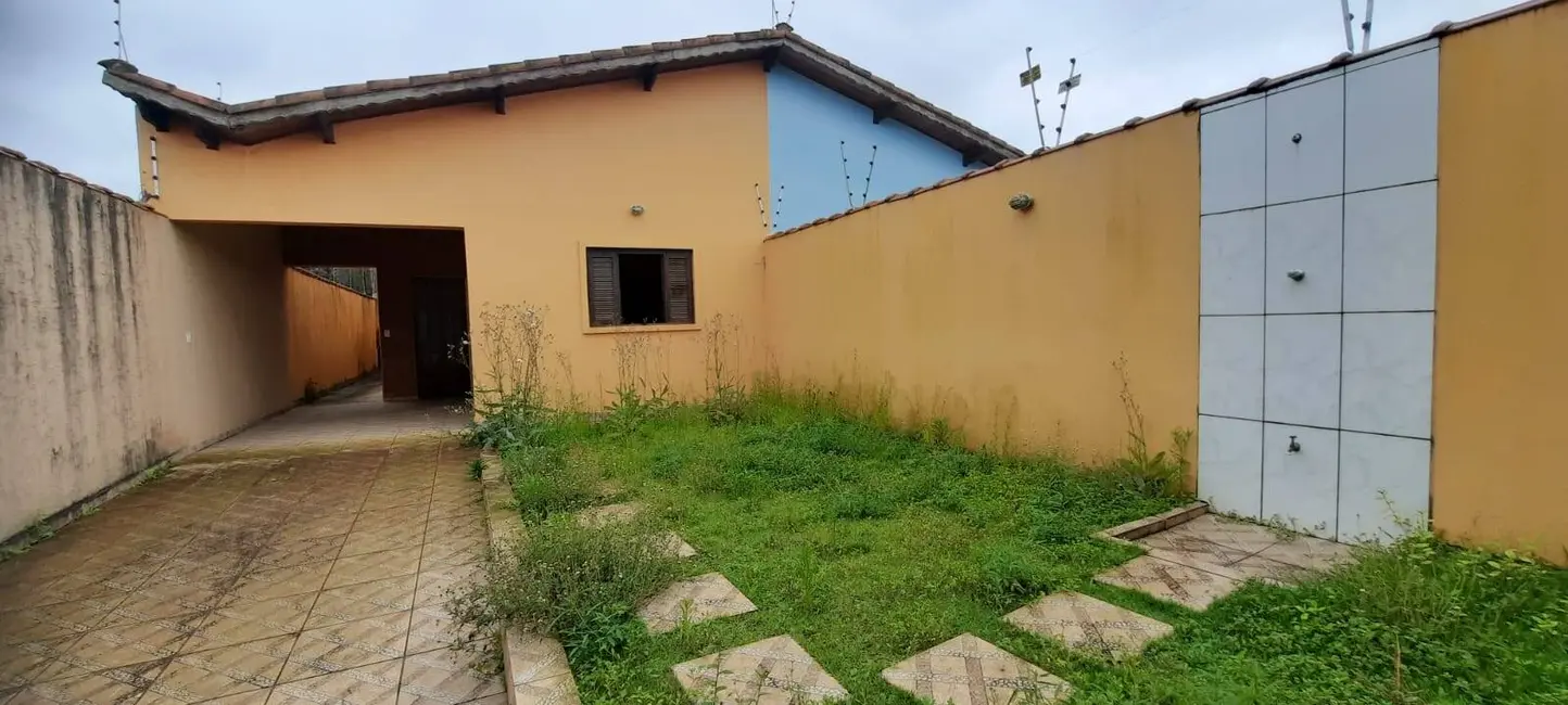 Foto 9 de Casa com 2 quartos à venda, 82m2 em Itanhaem - SP