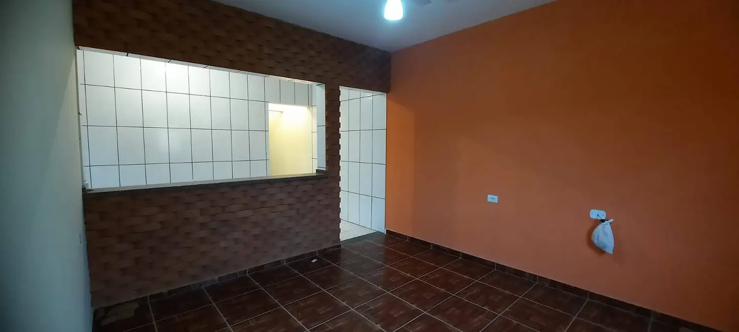 Foto 4 de Casa com 2 quartos à venda, 82m2 em Itanhaem - SP