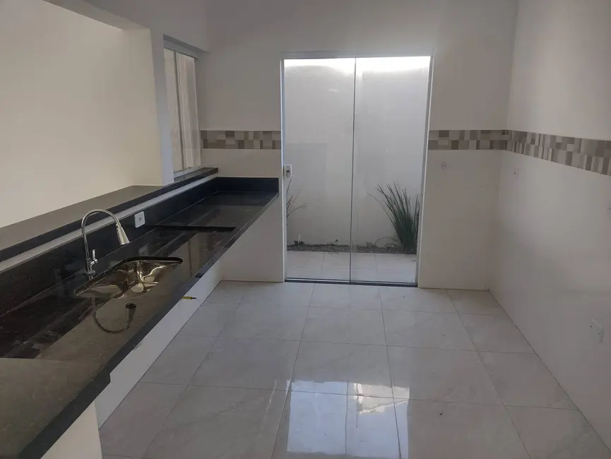 Foto 8 de Casa com 3 quartos à venda, 130m2 em Itanhaem - SP