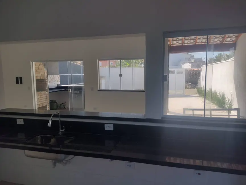Foto 5 de Casa com 3 quartos à venda, 130m2 em Itanhaem - SP