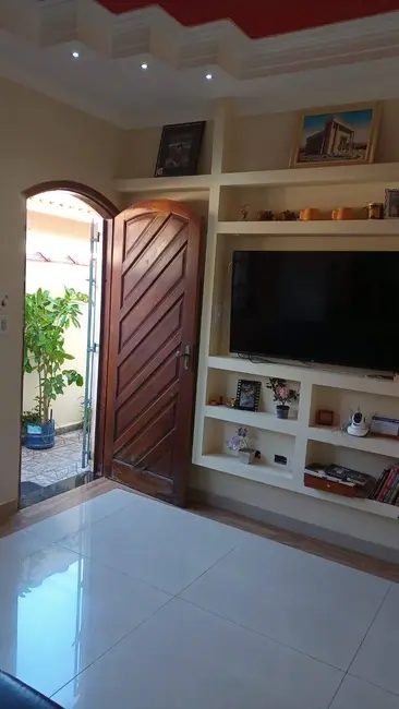 Foto 7 de Casa com 2 quartos à venda, 95m2 em Itanhaem - SP