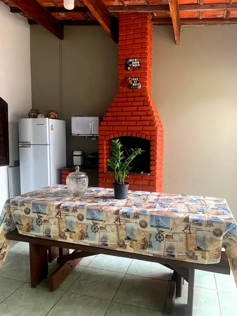 Foto 6 de Casa com 6 quartos à venda, 190m2 em Itanhaem - SP